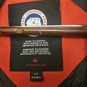 Canadian goose women's red  coat size medium